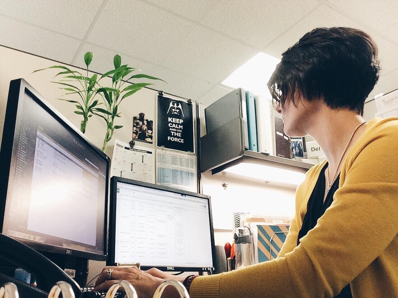 working-really-hard_t20_Qokg6b